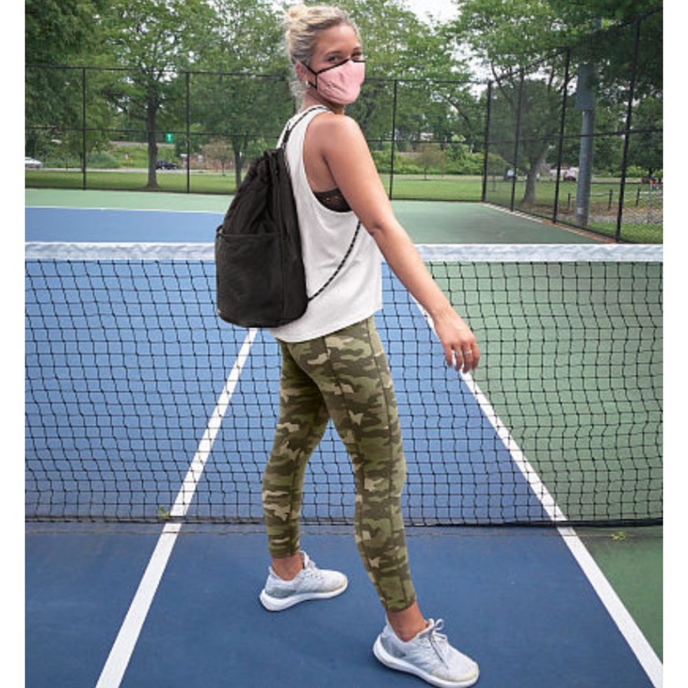 Vs Pink drawstring bag - Picture 3 of 4